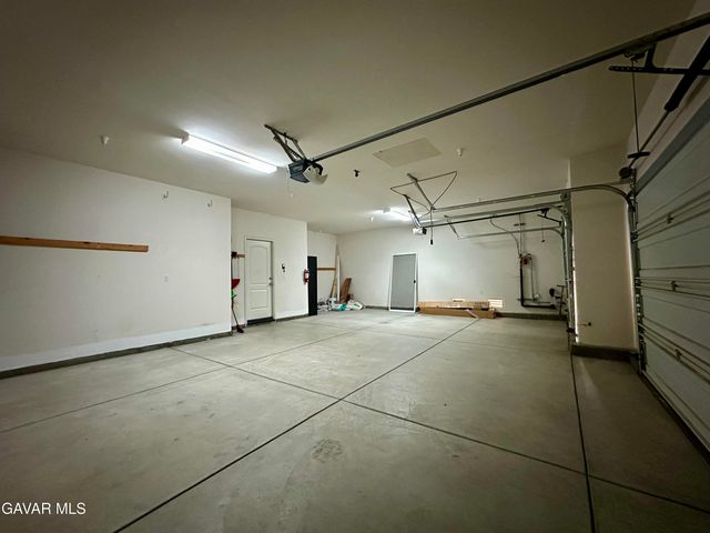 2324 Hay Market Street, Rosamond, CA 93560