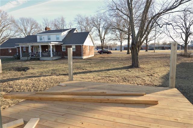 404 Lynn Street, Lawson, MO 64062