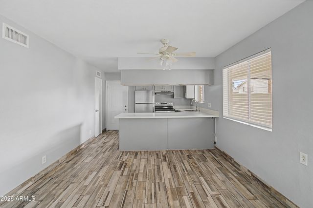 1129 N WEDGEWOOD Circle, Mesa, AZ 85203