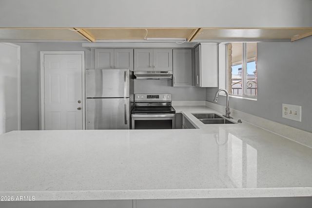 1129 N WEDGEWOOD Circle, Mesa, AZ 85203