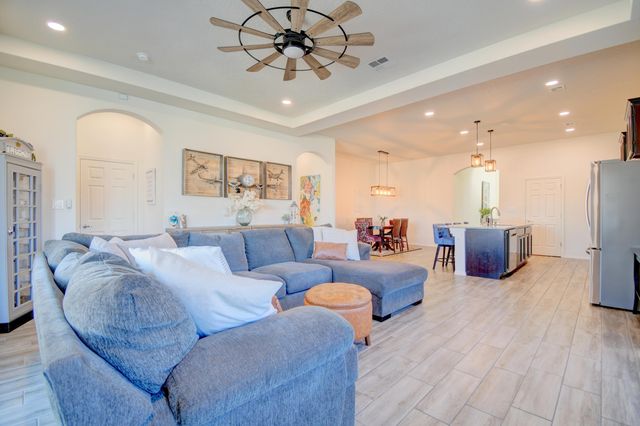 2717 Camino Plata Loop NE, Rio Rancho, NM 87144