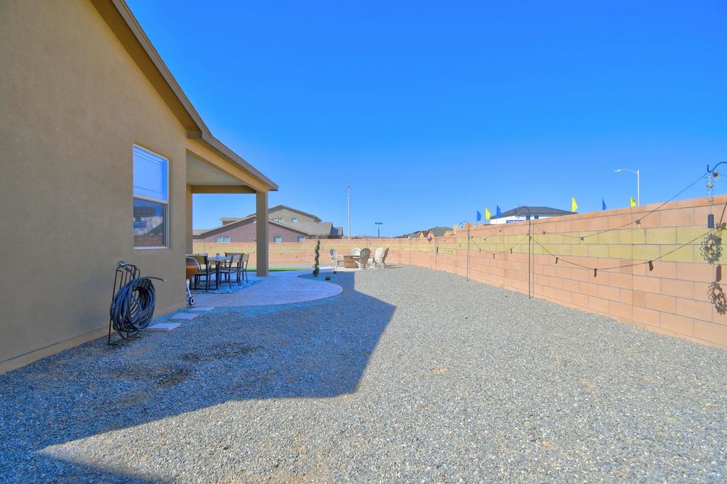Image 30 of property listing at 2717 Camino Plata Loop NE, Rio Rancho, NM 87144