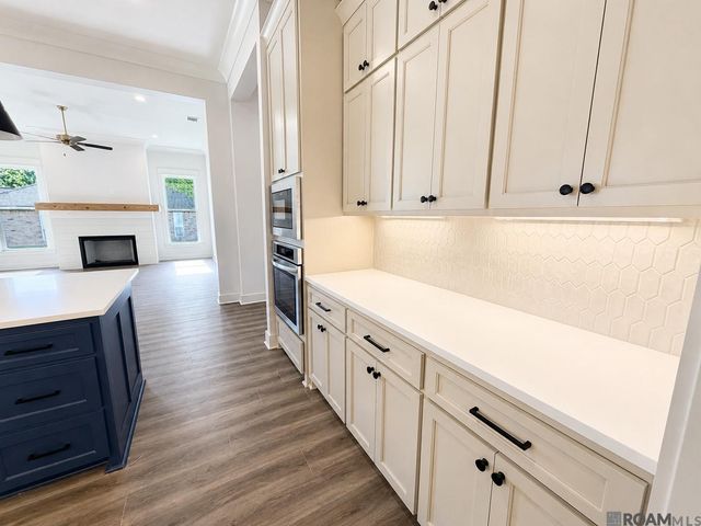 15952 J Baughman Aly, Walker, LA 70785