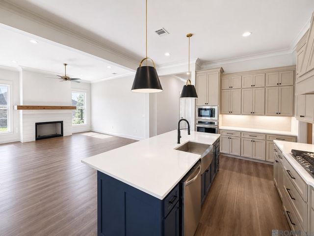 15952 J Baughman Aly, Walker, LA 70785