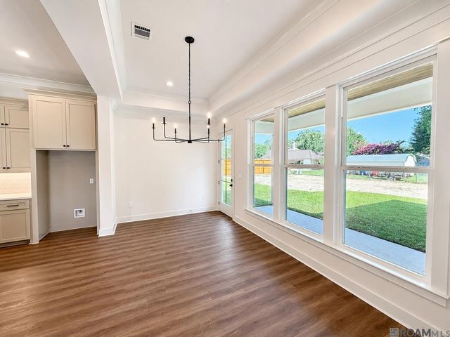 15952 J Baughman Aly, Walker, LA 70785
