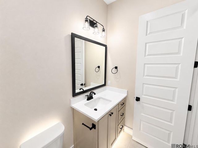 15952 J Baughman Aly, Walker, LA 70785