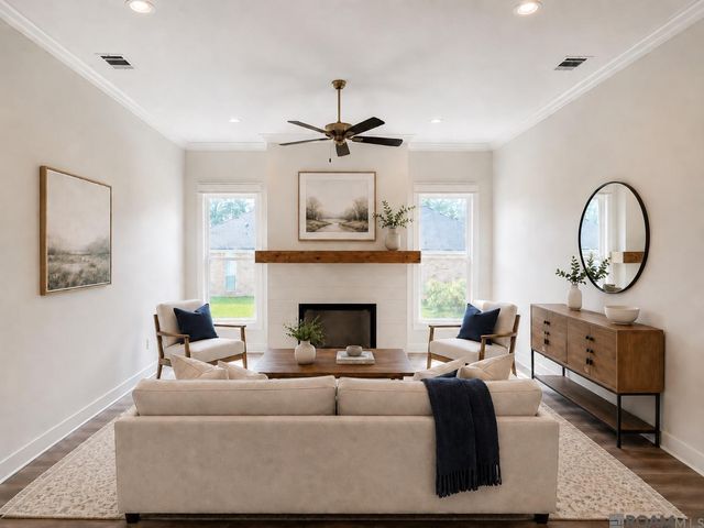 15952 J Baughman Aly, Walker, LA 70785