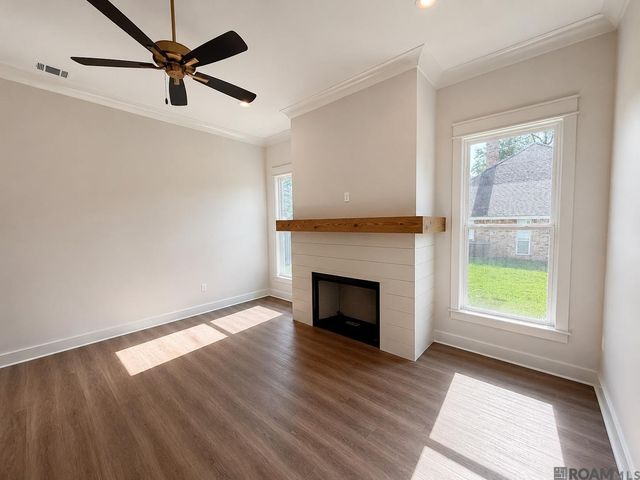 15952 J Baughman Aly, Walker, LA 70785