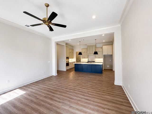 15952 J Baughman Aly, Walker, LA 70785