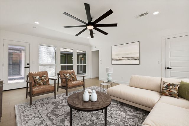 17 Gettysburg Lane, Richardson, TX 75080