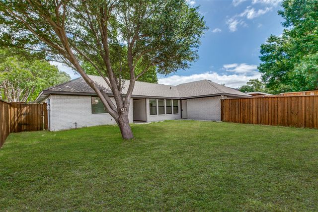 17 Gettysburg Lane, Richardson, TX 75080