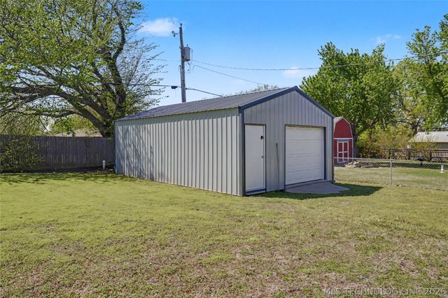 122 Lakeview Drive, Mannford, OK 74044