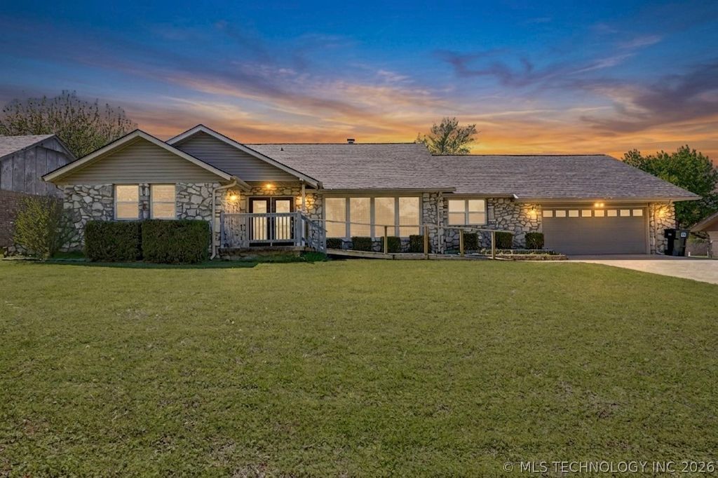 122 Lakeview Drive, Mannford, OK 74044