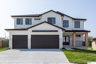 21408 Taylor Street, Elkhorn, NE 68022