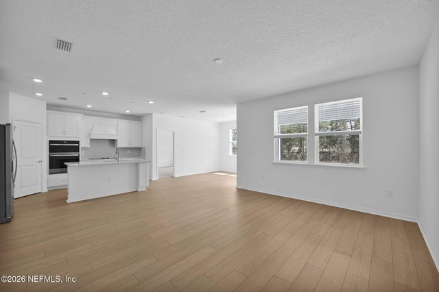 3530 AMERICANA Drive, Green Cove Springs, FL 32043