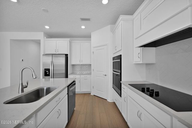 3530 AMERICANA Drive, Green Cove Springs, FL 32043