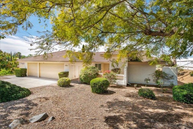 17526 Saint Andrews, Poway, CA 92064