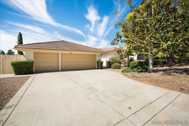 17526 Saint Andrews, Poway, CA 92064