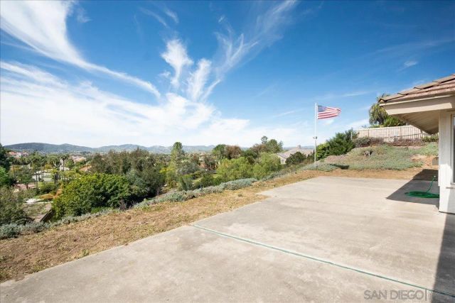 17526 Saint Andrews, Poway, CA 92064