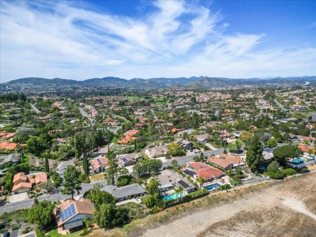 17526 Saint Andrews, Poway, CA 92064