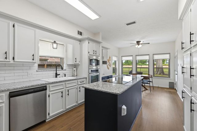 7314 Blenheim Palace Lane, Houston, TX 77095