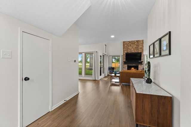 7314 Blenheim Palace Lane, Houston, TX 77095