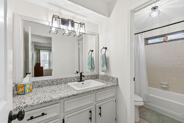 7314 Blenheim Palace Lane, Houston, TX 77095
