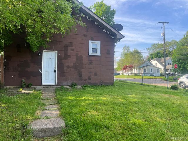 2554 Swayze Street, Flint, MI 48503