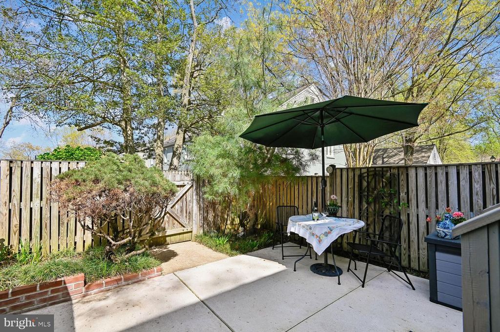 Image 12 of property listing at 1002 DREAMS LANDING WAY, Annapolis, MD 21401