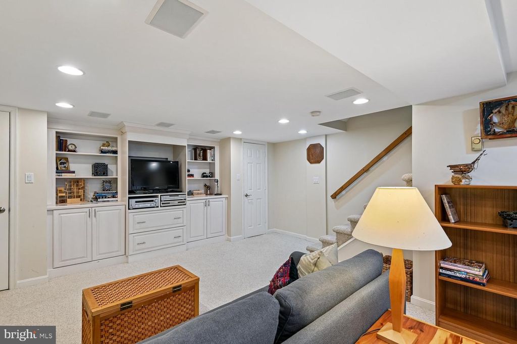 Image 26 of property listing at 1002 DREAMS LANDING WAY, Annapolis, MD 21401