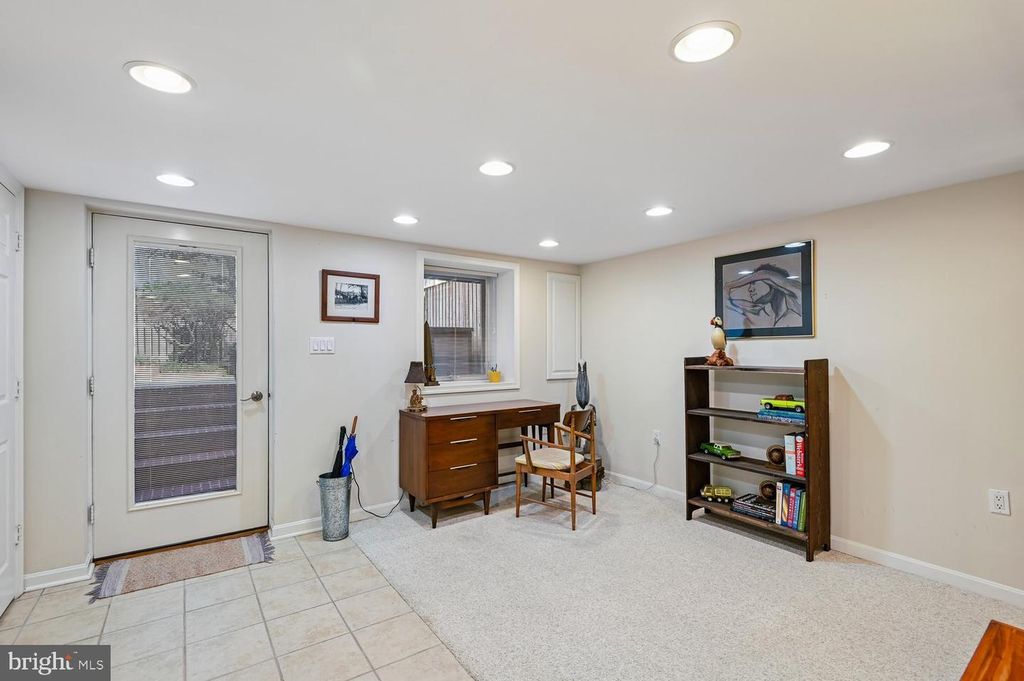 Image 32 of property listing at 1002 DREAMS LANDING WAY, Annapolis, MD 21401