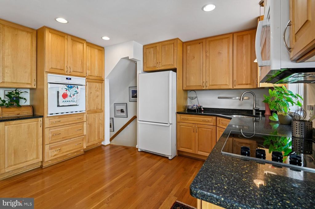 Image 6 of property listing at 1002 DREAMS LANDING WAY, Annapolis, MD 21401