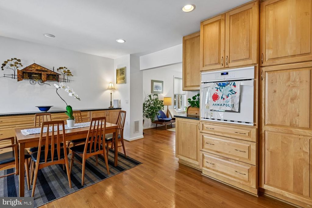 Image 8 of property listing at 1002 DREAMS LANDING WAY, Annapolis, MD 21401