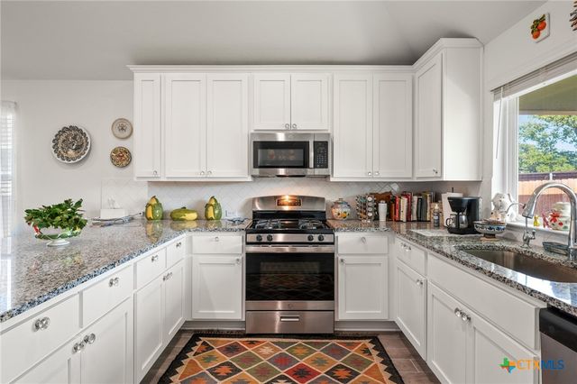 128 Riverhill Drive, Georgetown, TX 78628