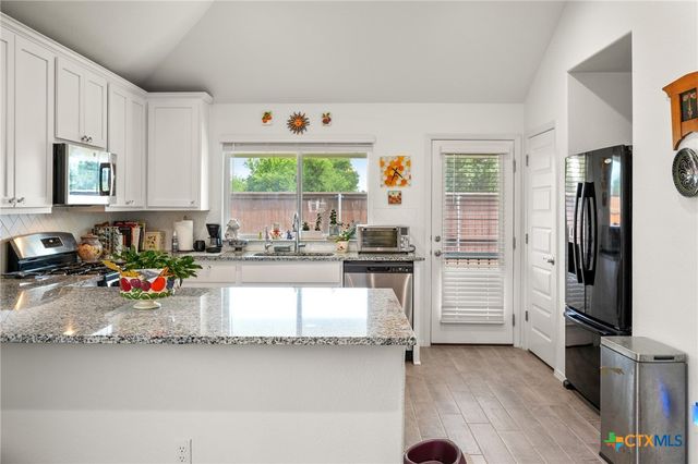 128 Riverhill Drive, Georgetown, TX 78628