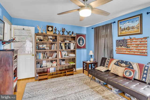 932 SHIREMONT DR, Mechanicsburg, PA 17050