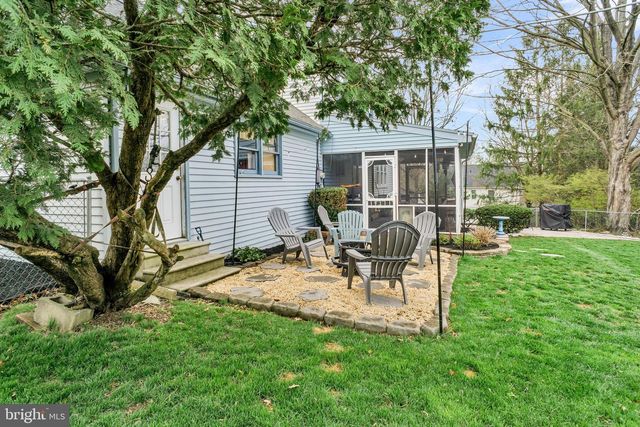 932 SHIREMONT DR, Mechanicsburg, PA 17050