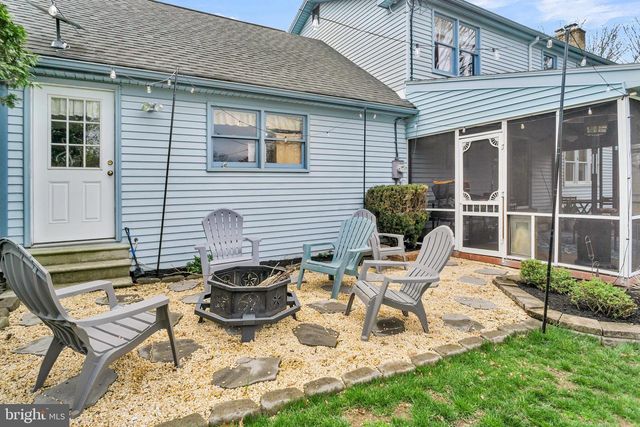 932 SHIREMONT DR, Mechanicsburg, PA 17050