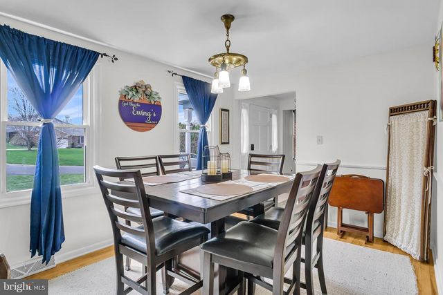 932 SHIREMONT DR, Mechanicsburg, PA 17050