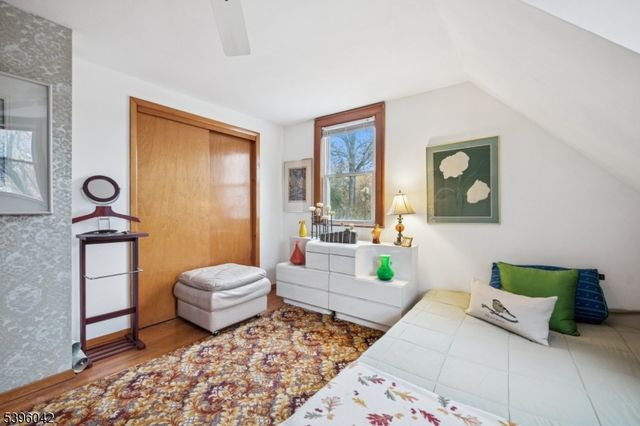 90 Ardmore Ave, Clifton City, NJ 07014