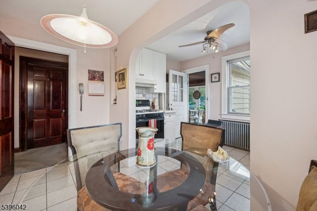 90 Ardmore Ave, Clifton City, NJ 07014