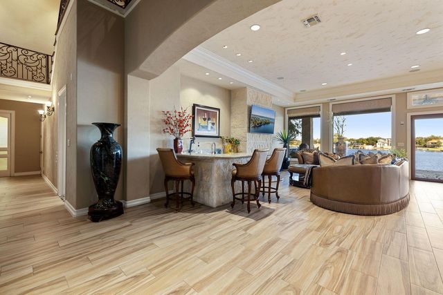 101 Matern CT, Horseshoe Bay, TX 78657