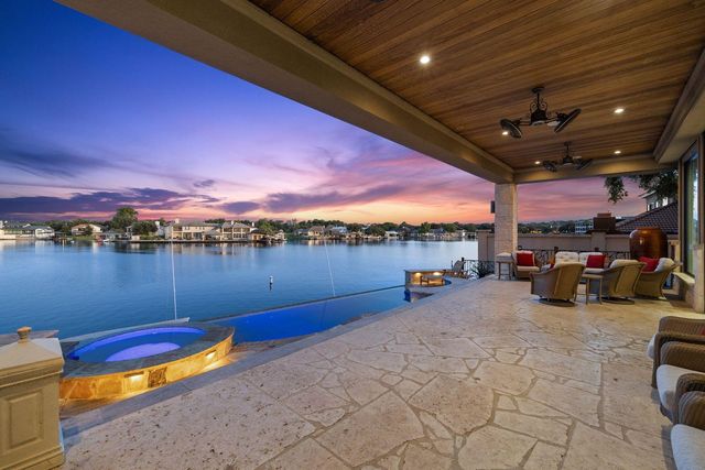 101 Matern CT, Horseshoe Bay, TX 78657