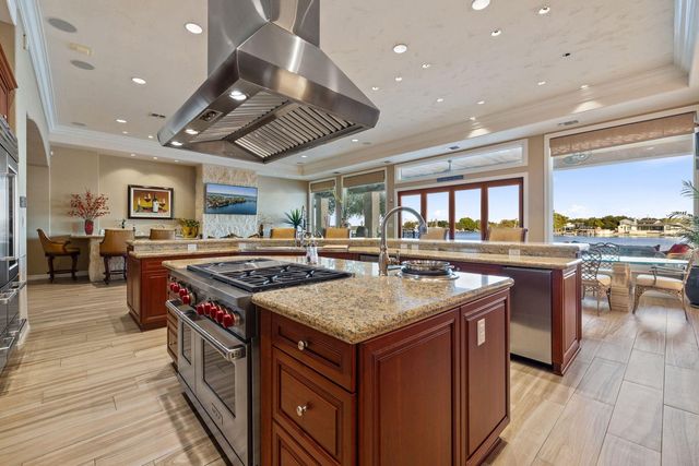 101 Matern CT, Horseshoe Bay, TX 78657