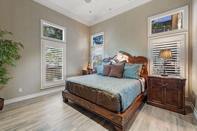 101 Matern CT, Horseshoe Bay, TX 78657