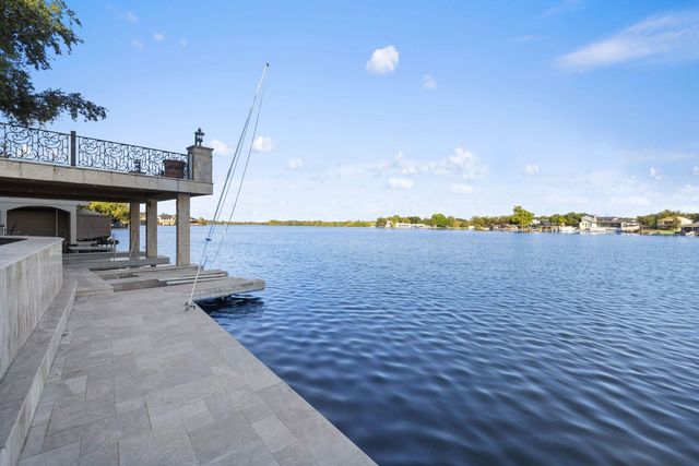 101 Matern CT, Horseshoe Bay, TX 78657