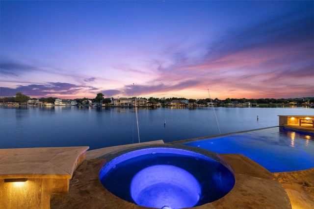 101 Matern CT, Horseshoe Bay, TX 78657