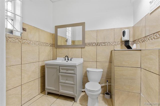 8633 Southfield Road, Detroit, MI 48228
