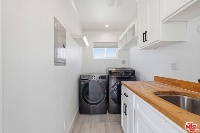 6647 W 82nd Street, Los Angeles, CA 90045