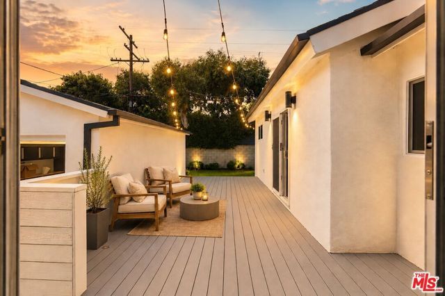 6647 W 82nd Street, Los Angeles, CA 90045